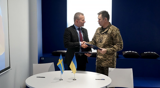 Förra veckan besökte Mikael Frisell, GD MSB, Ukraina. "Resan gav mig många starka intryck och värdefulla erfarenheter tas med hem. Bland annat ett nytecknat samarbetsavtal med State Service of Special Communication and Information Protection (SSSCIP)".