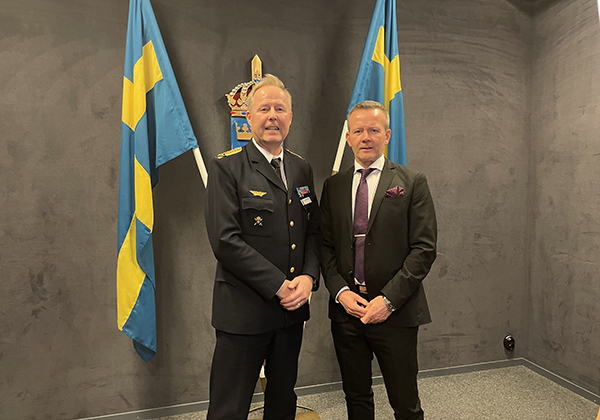 Generallöjtnant Carl-Johan Edström, chef för försvarsstaben, Försvarsmakten och Mikael Frisell, generaldirektör MSB.